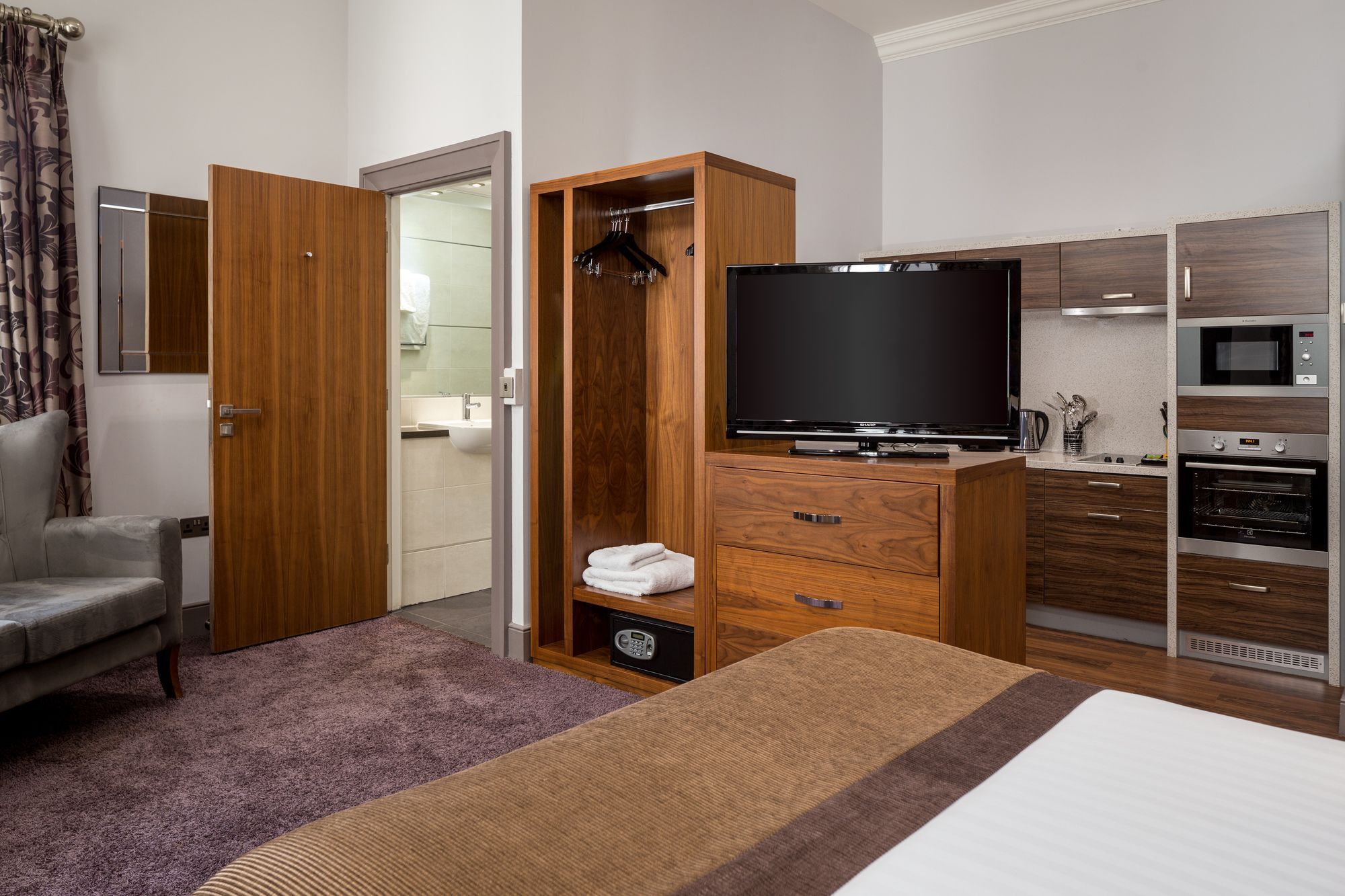 Roomzzz Newcastle City Екстериор снимка